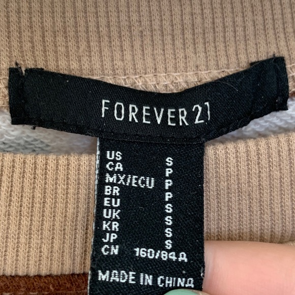 Long Sleeve and Cropped Sweater - Picture 8 of 8